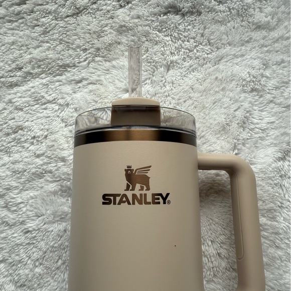 Stanley | Gilded Sugar 40 oz Quencher H2.0 Tumbler - Picture 3 of 9